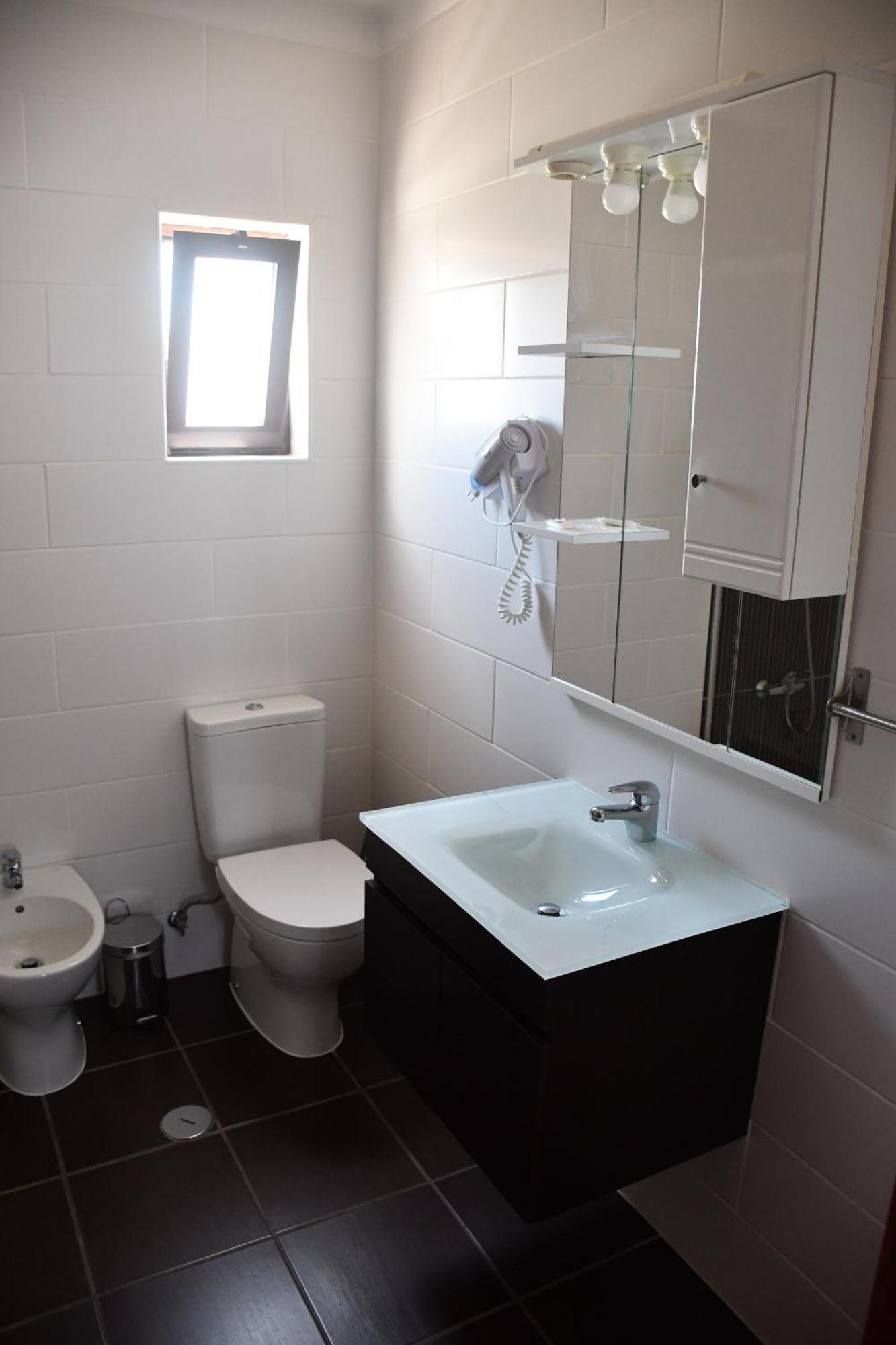 Alojamentos Vitinho 3 For Walkers Вила-Нова-де-Мильфонт Экстерьер фото